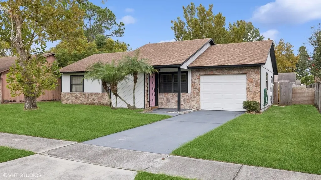 7645 Panthera Court Orlando FL 32822