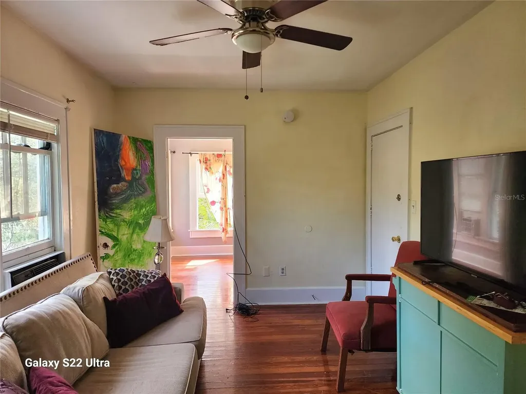 421 10th Avenue N St Petersburg FL 33701