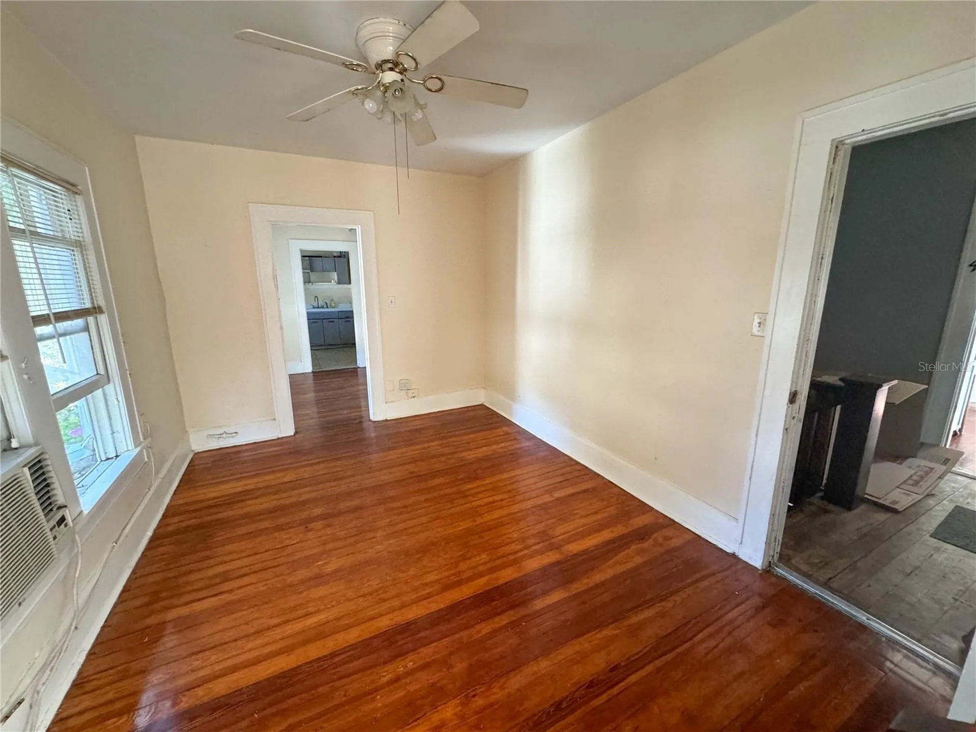 421 10th Avenue N St Petersburg FL 33701