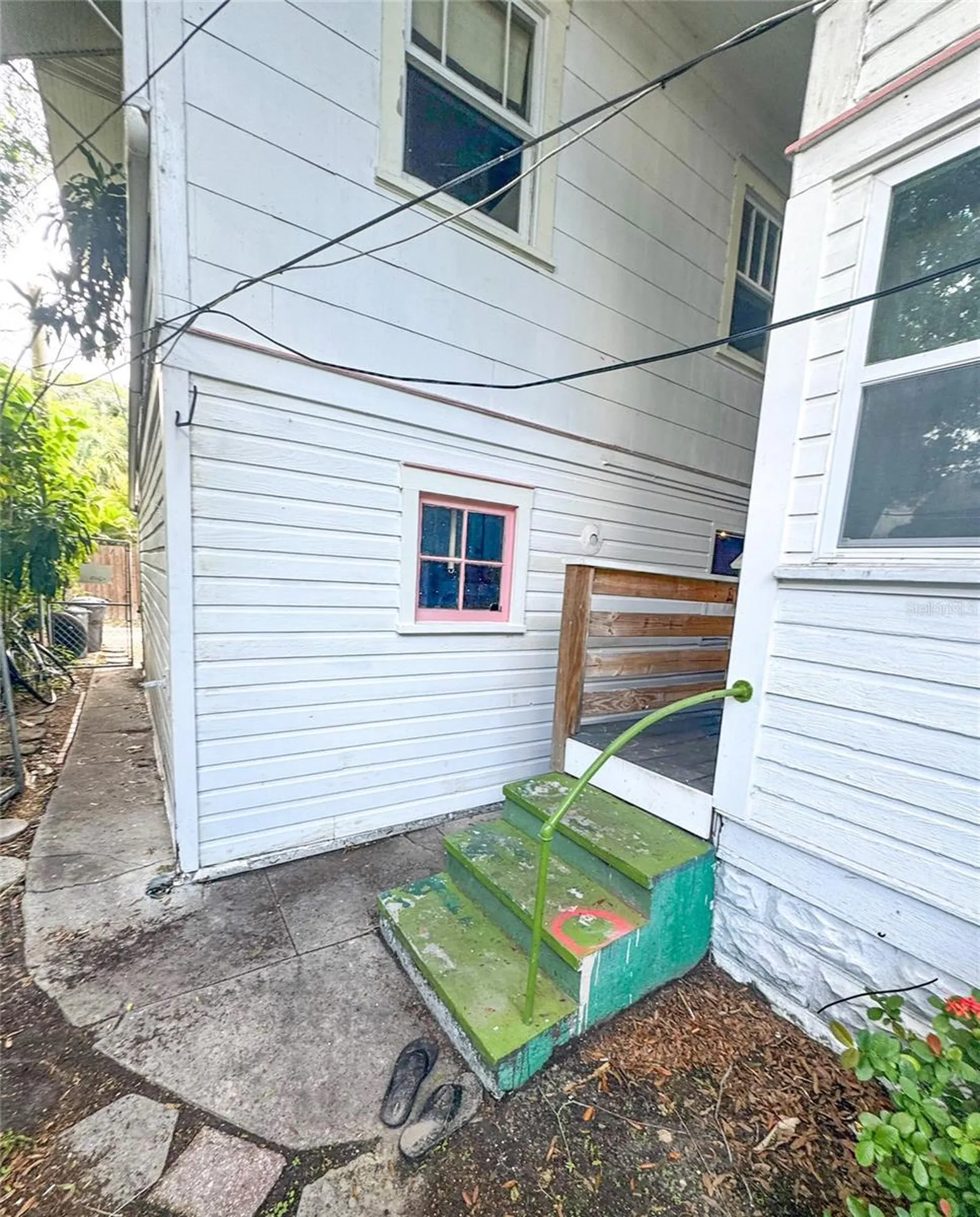 421 10th Avenue N St Petersburg FL 33701