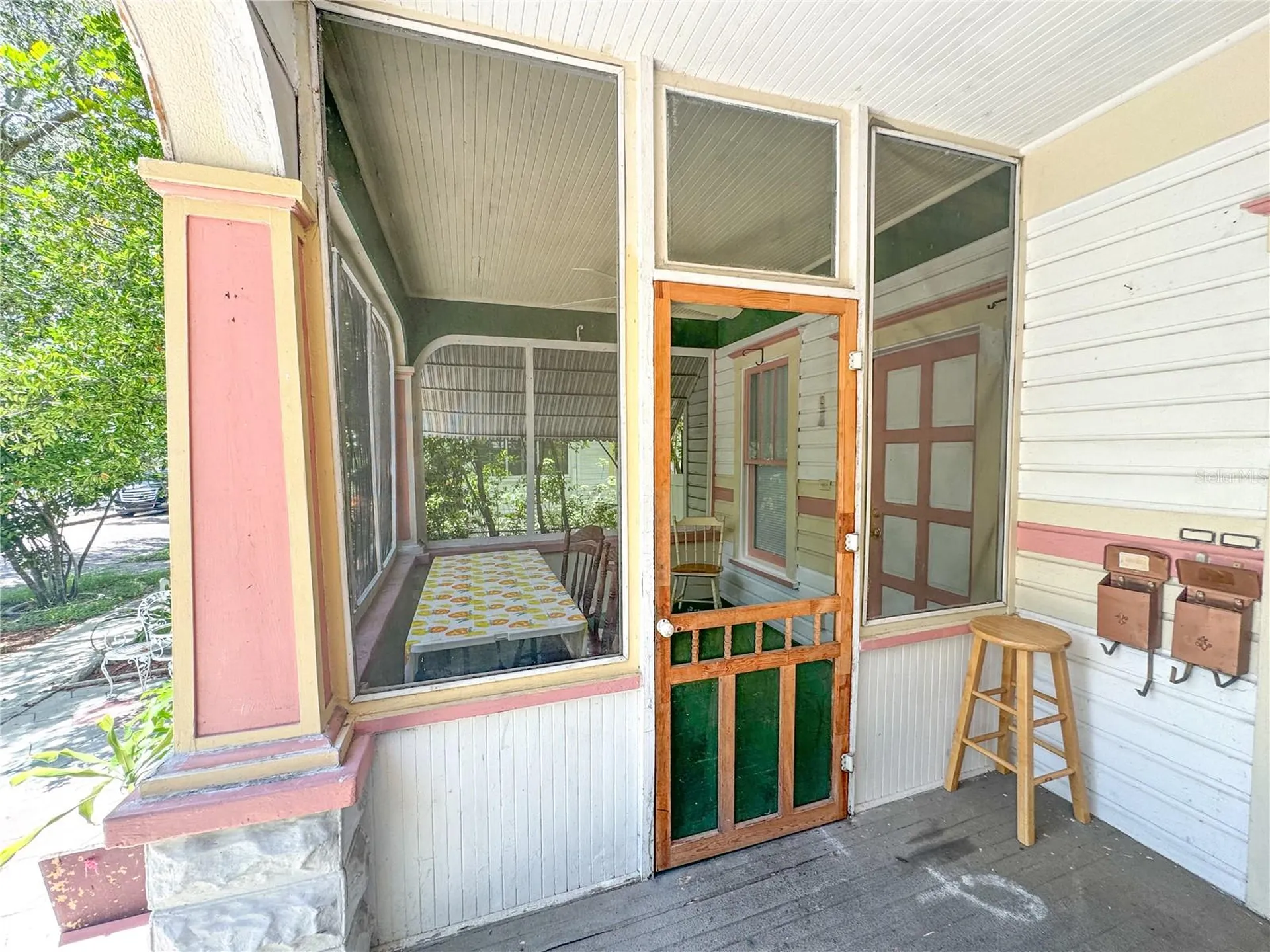 421 10th Avenue N St Petersburg FL 33701