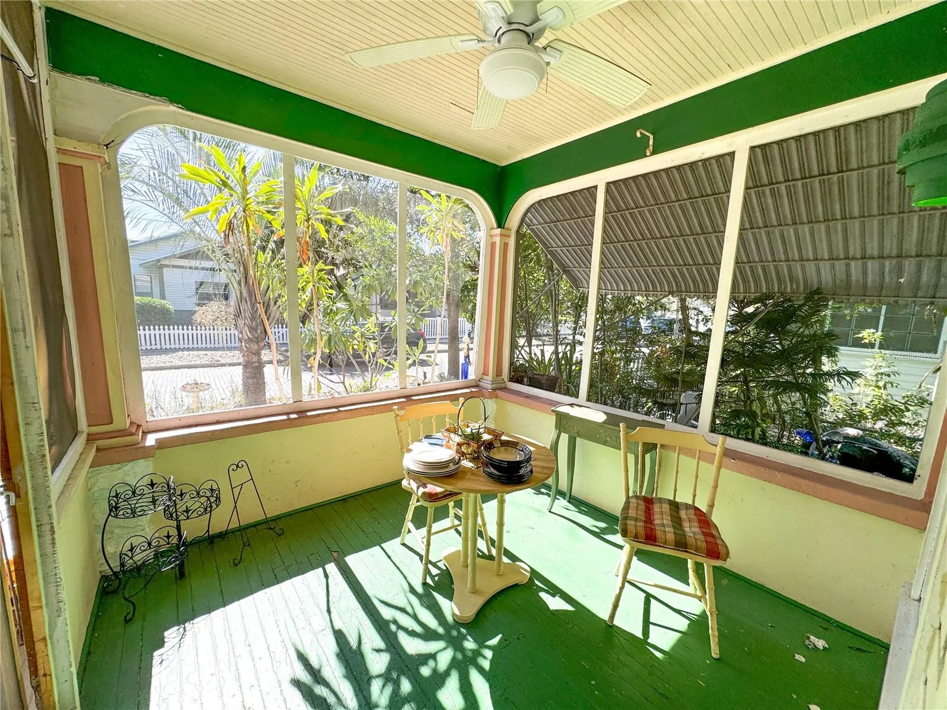 421 10th Avenue N St Petersburg FL 33701