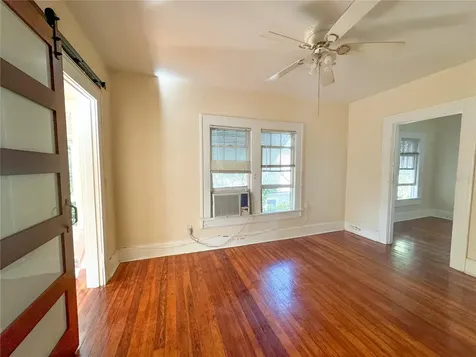 421 10th Avenue N St Petersburg FL 33701