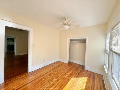 421 10th Avenue N St Petersburg FL 33701