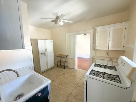 421 10th Avenue N St Petersburg FL 33701