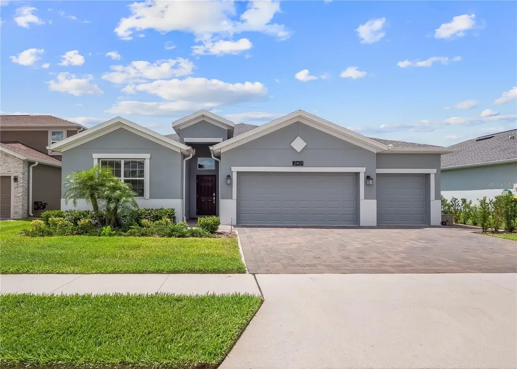 2401 Camden Park Avenue Davenport FL 33837