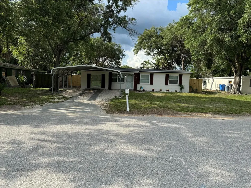7904 Flower Avenue Tampa FL 33619
