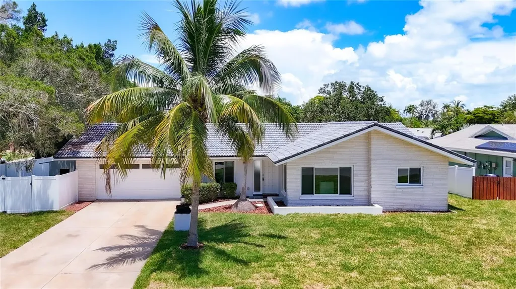 1407 64th Street NW Bradenton FL 34209