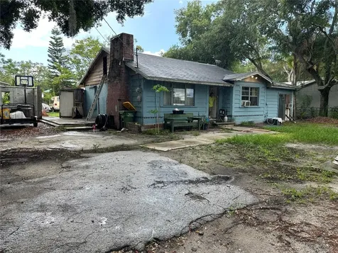 2410 Novus Street Sarasota FL 34237