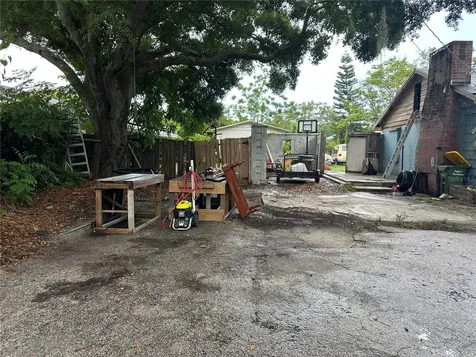 2410 Novus Street Sarasota FL 34237