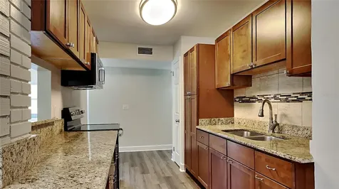 5608 Gateway Drive Tampa FL 33615