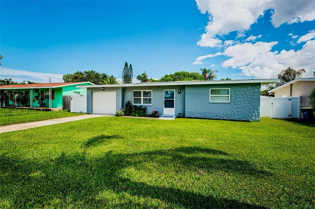1744 Carlisle Street Clearwater FL 33755