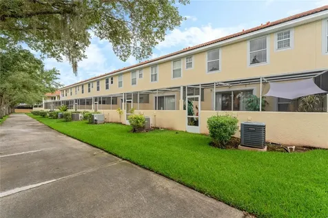 1242 S Beach Circle Kissimmee FL 34746