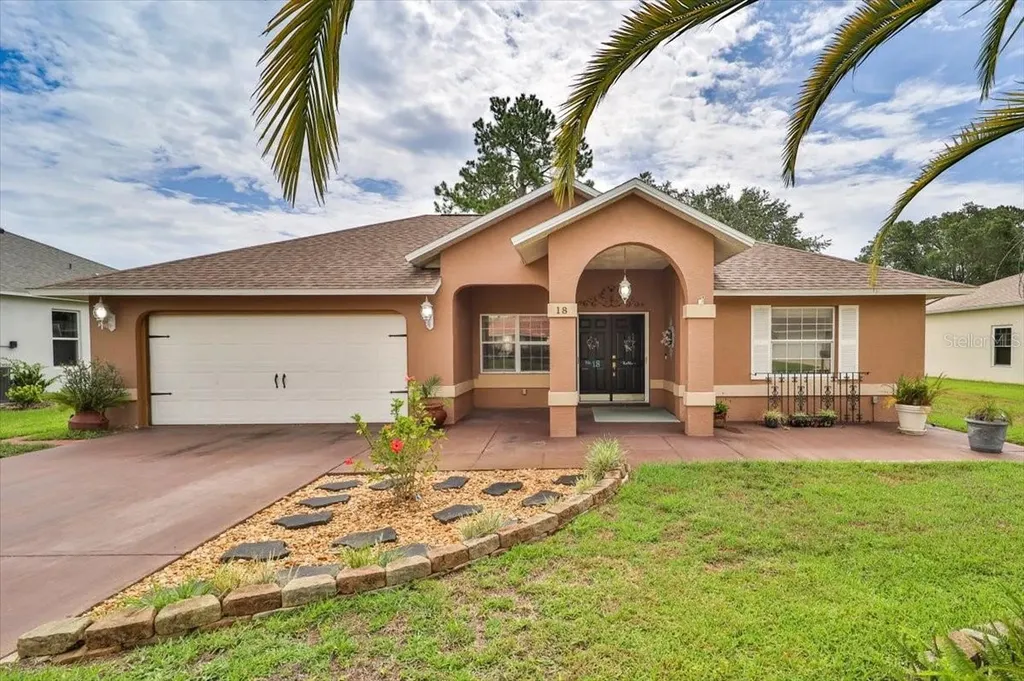 18 Whittlesey Lane Palm Coast FL 32164