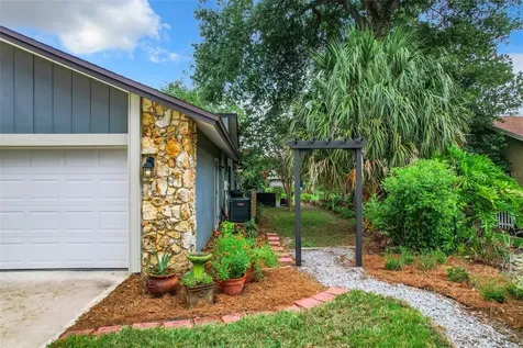 1057 Old South Lane Apopka FL 32712