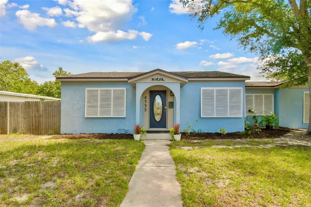 6555 1st Avenue N St Petersburg FL 33710