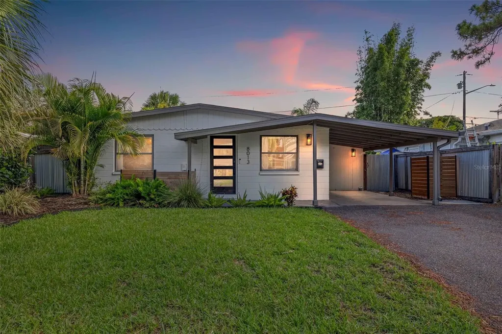 8013 22nd Avenue N St Petersburg FL 33710