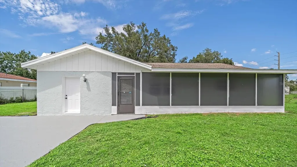 2609 13th Avenue E Bradenton FL 34208