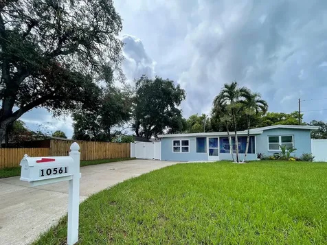 10561 53rd Avenue N St Petersburg FL 33708