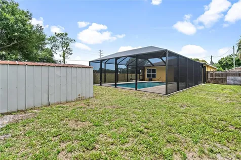 3727 20th Street E Bradenton FL 34208