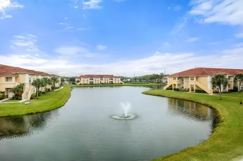 1015 Villagio Circle Sarasota FL 34237