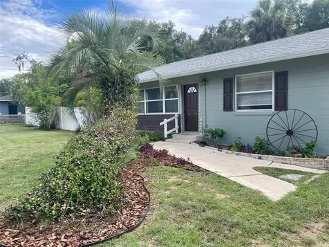 1126 Hillcrest Court Eustis FL 32726
