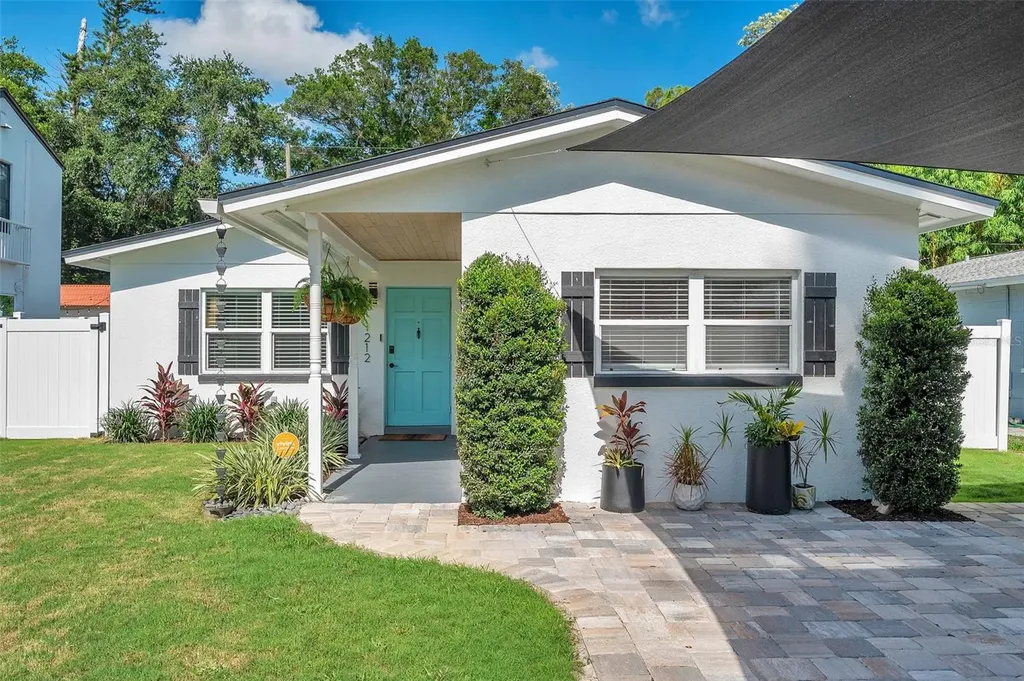 1212 Freemont Street S Gulfport FL 33707