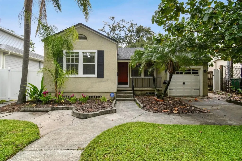 323 W South Avenue Tampa FL 33603