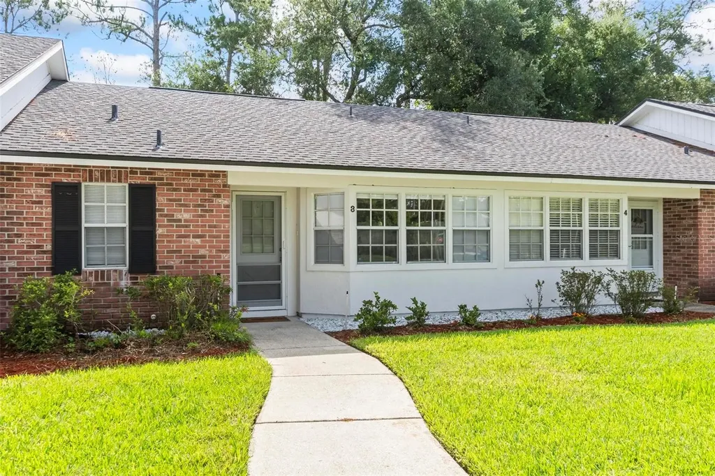 3 Kings Colony Court N Palm Coast FL 32137