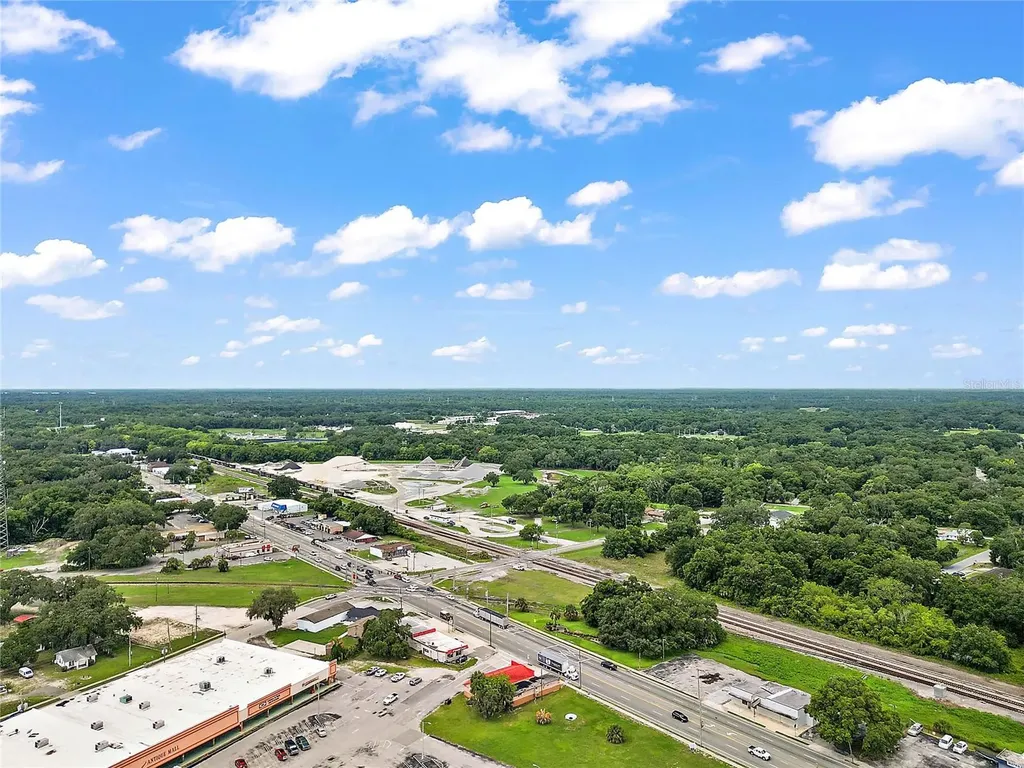 324 S Main Street Wildwood FL 34785