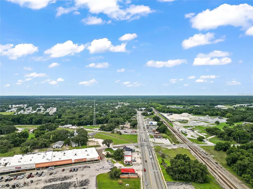 324 S Main Street Wildwood FL 34785