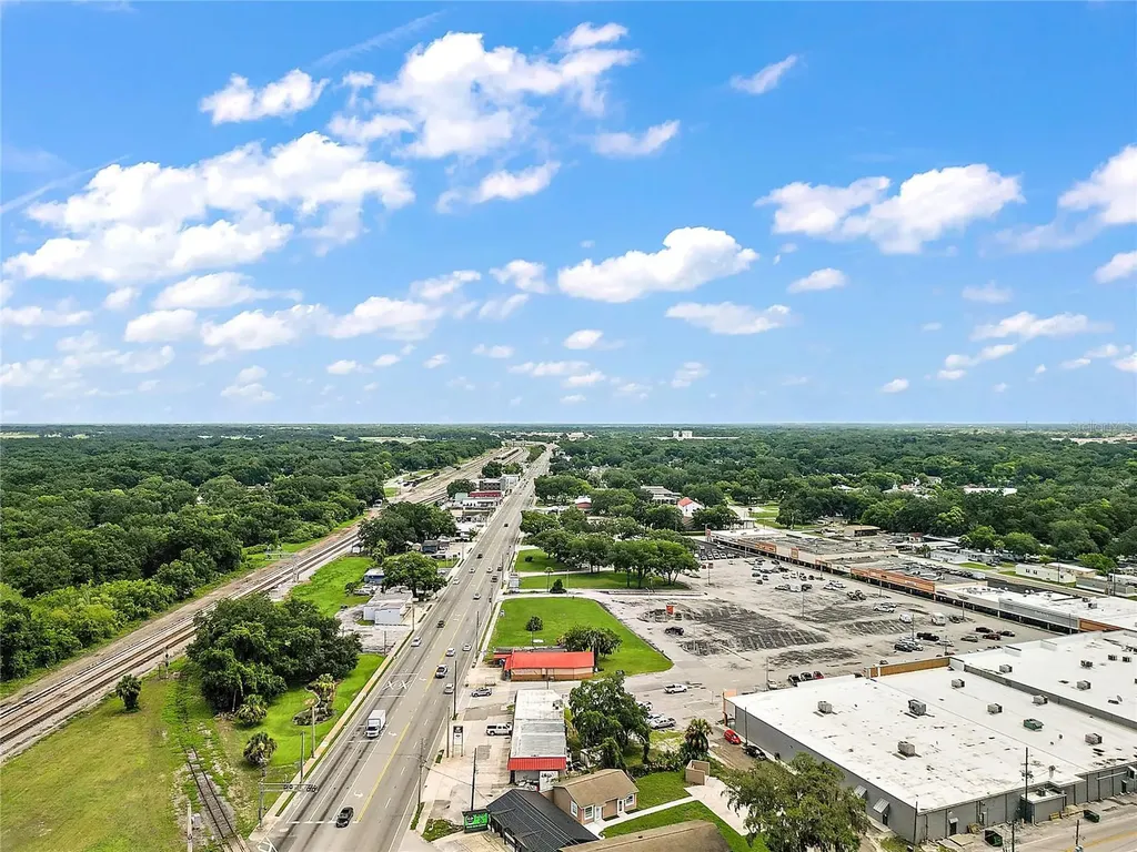 324 S Main Street Wildwood FL 34785