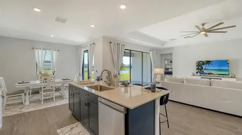 4909 Oyster Pearl Street Lakewood Ranch FL 34211