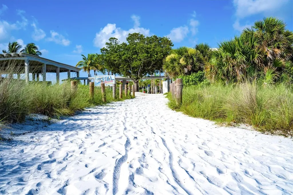 Sarasota FL 34239