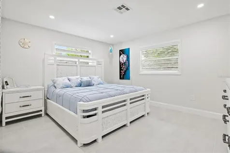 Sarasota FL 34239