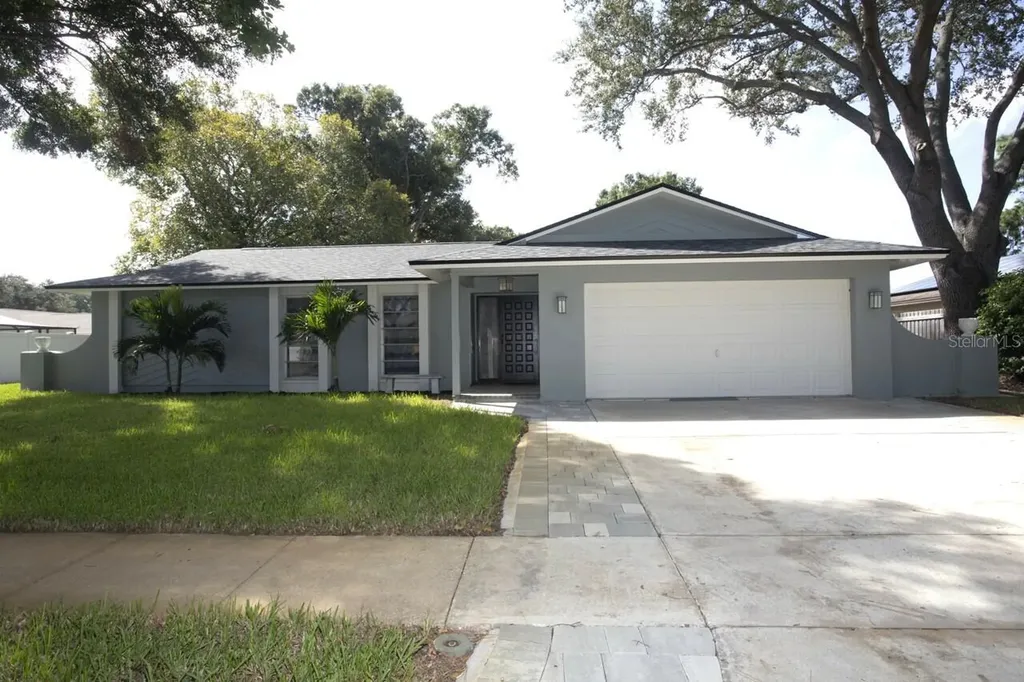 8120 Norwood Road Seminole FL 33777