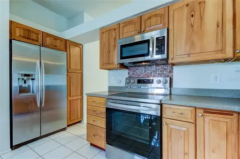 710 Jacaranda Drive Oldsmar FL 34677