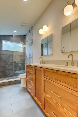 710 Jacaranda Drive Oldsmar FL 34677
