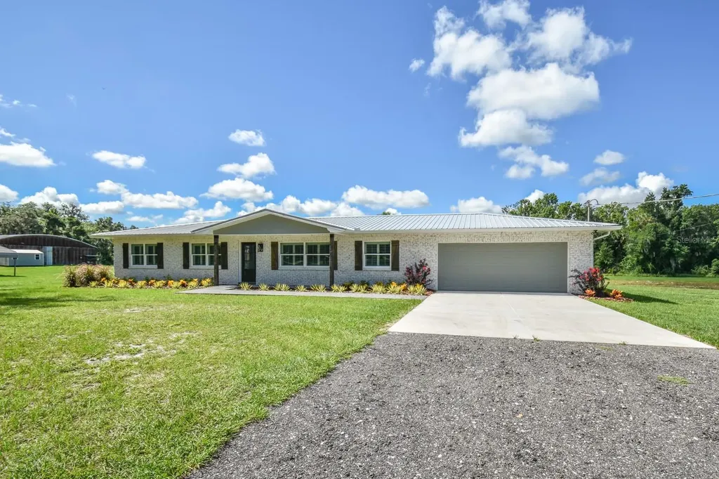 809 E Keysville Road Plant City FL 33567