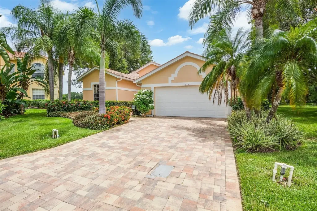 5133 Treesdale Court Sarasota FL 34238