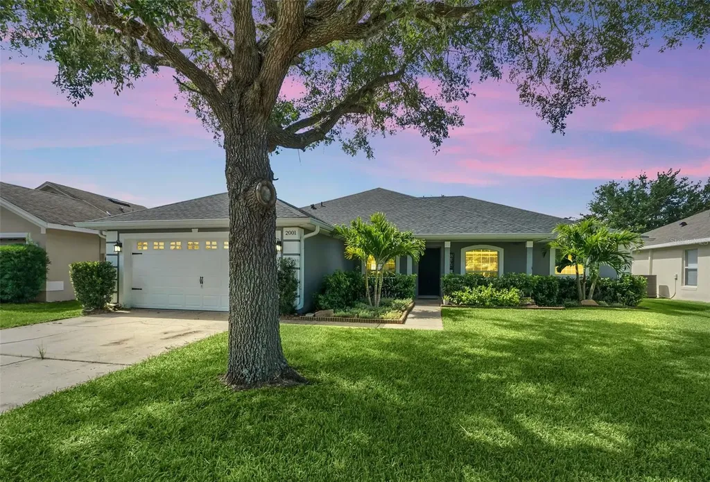 2001 Fawn Meadow Circle Saint Cloud FL 34772