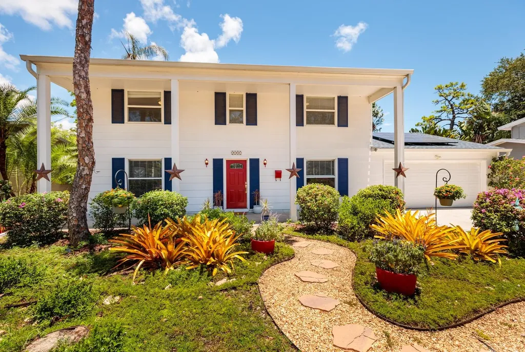 2567 Madrid Way S St Petersburg FL 33712