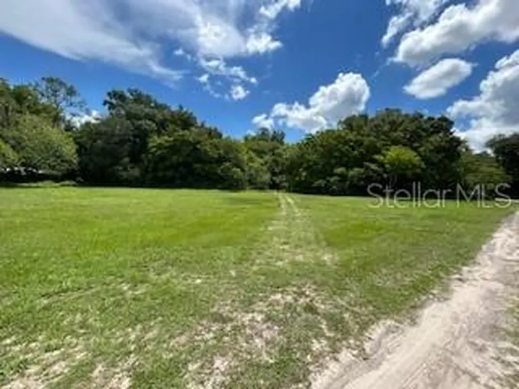 NE Fourth Street Webster FL 33597