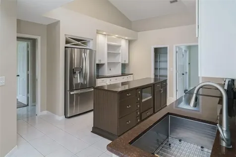 824 Royalwood Lane Oviedo FL 32765