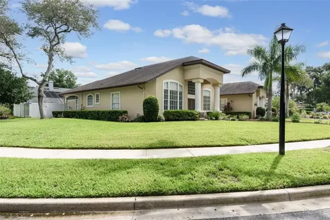 824 Royalwood Lane Oviedo FL 32765