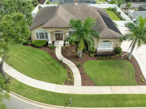 824 Royalwood Lane Oviedo FL 32765