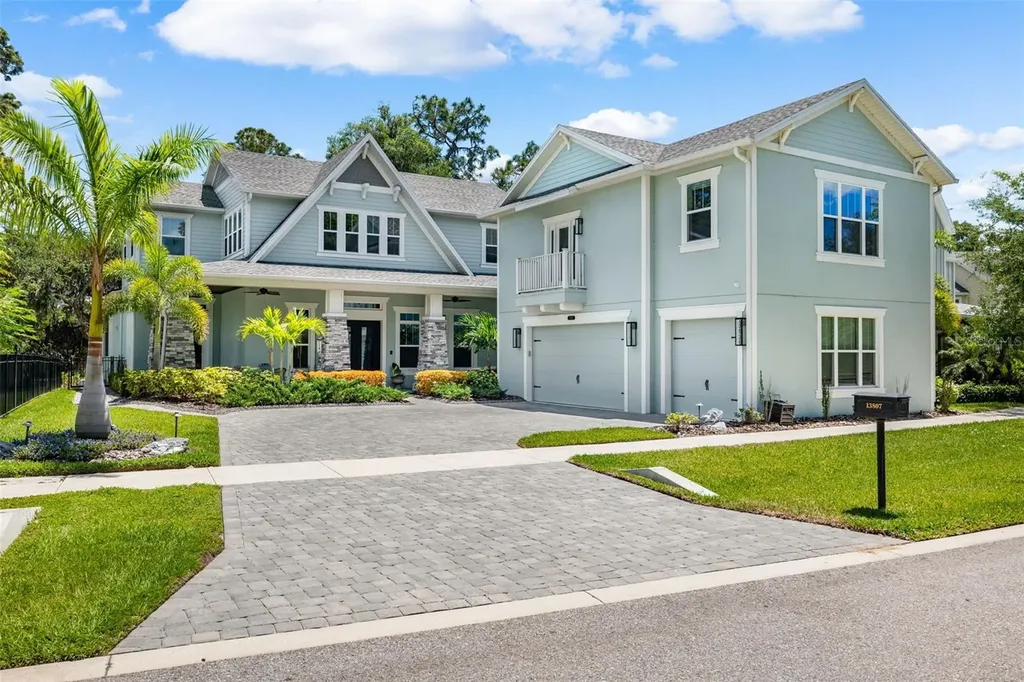 13807 Lake Fishhawk Drive Lithia FL 33547