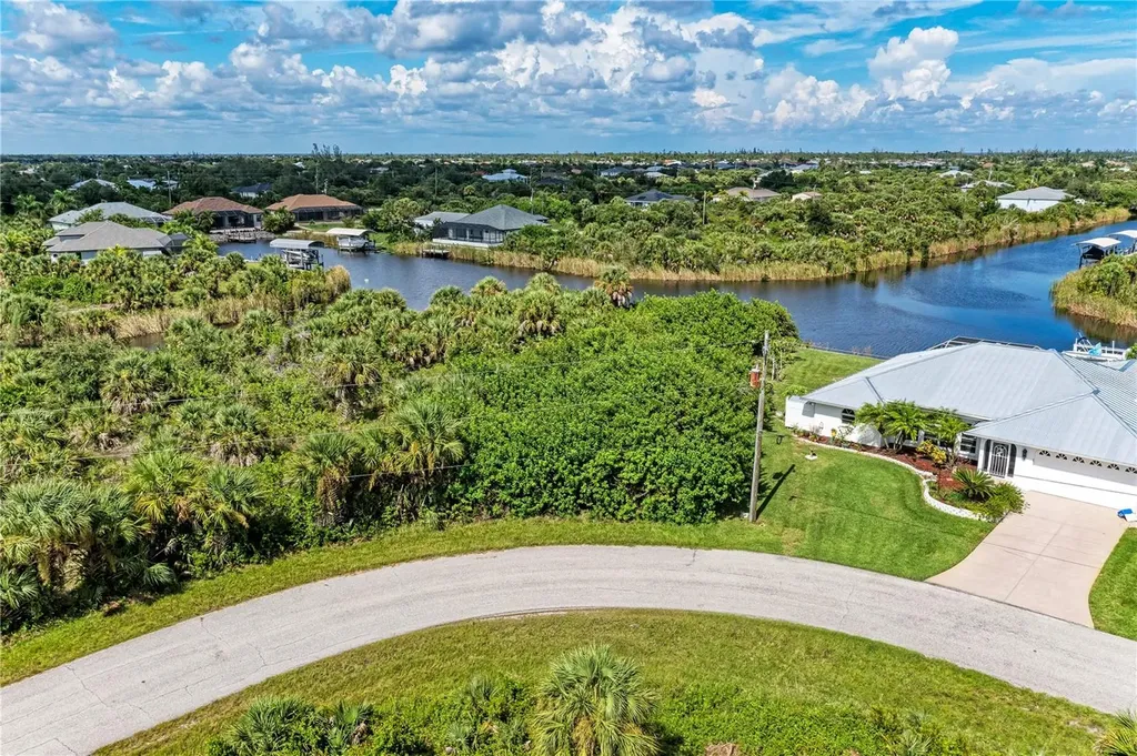 10442 Mcalester Circle Port Charlotte FL 33981