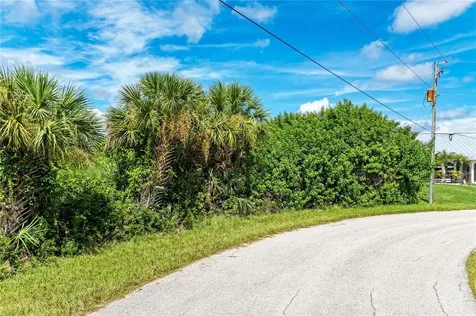 10442 Mcalester Circle Port Charlotte FL 33981