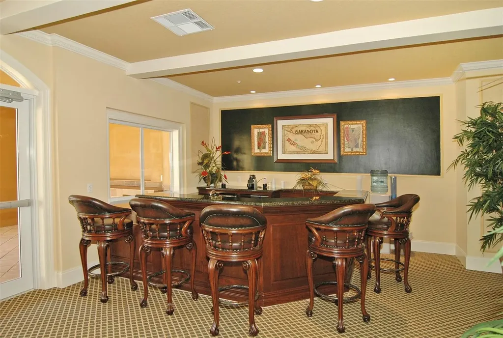 1064 N Tamiami Trail Sarasota FL 34236